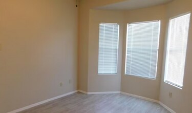 2407 W Slaughter Ln in Austin, TX - Building Photo - Building Photo