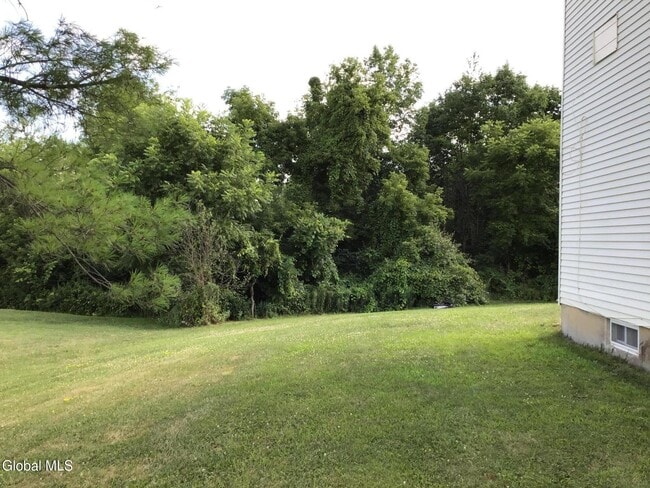 52 Sage Rd in Waterford, NY - Building Photo - Building Photo