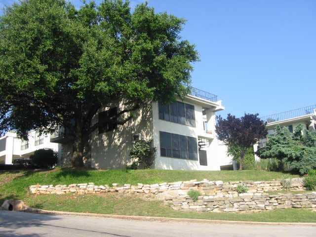 property at 5916 Lago Vista Way