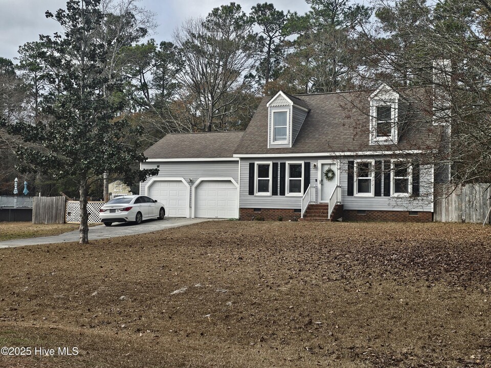 234 Natalie Ln in Hubert, NC - Building Photo