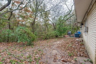 1224 W Hunt St in Sherman, TX - Building Photo - Building Photo