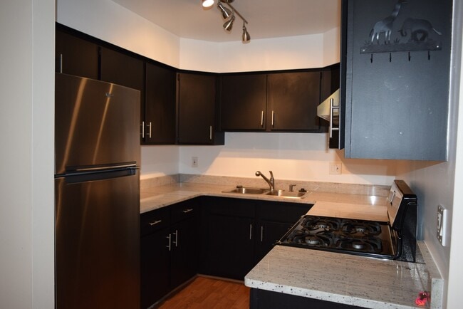 37373 Clubhouse Dr in Sterling Heights, MI - Building Photo - Building Photo