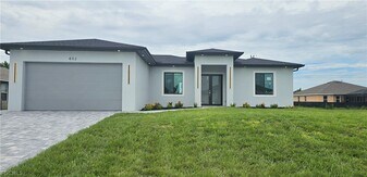 402 NW 10th St in Cape Coral, FL - Building Photo