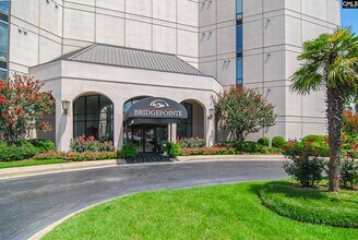 100 Sunset Blvd in West Columbia, SC - Building Photo - Building Photo