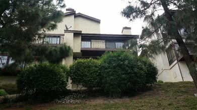 11445 Madera Rosa Way in San Diego, CA - Building Photo - Building Photo