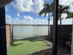 9117 NW 159th St in Miami Lakes, FL - Building Photo - Building Photo