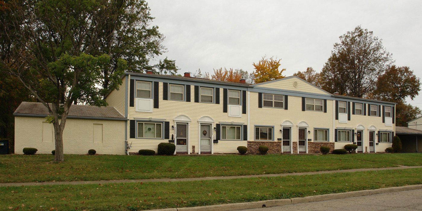 2624 Lexington Ave in Warren, OH - Building Photo