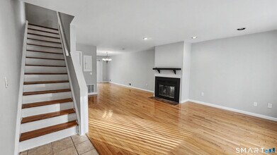 1 Horizon Dr in Norwalk, CT - Building Photo - Building Photo