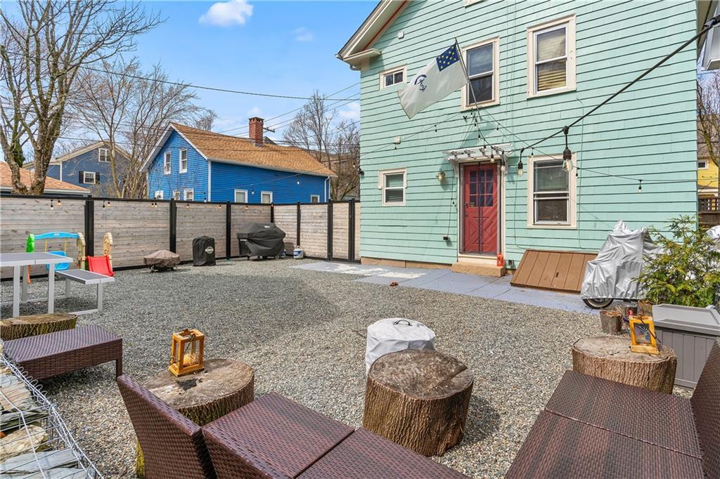 82 Willow St in Providence, RI - Building Photo