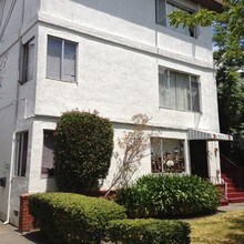 1711 Blake St in Berkeley, CA - Building Photo - Building Photo