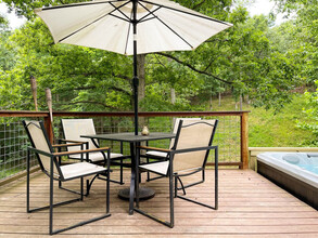10583 Two Girls Ln in Rogers, AR - Building Photo - Building Photo