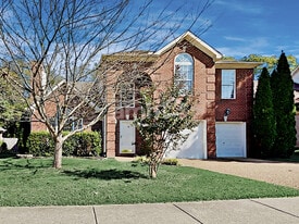 316 Astor Way in Franklin, TN - Building Photo