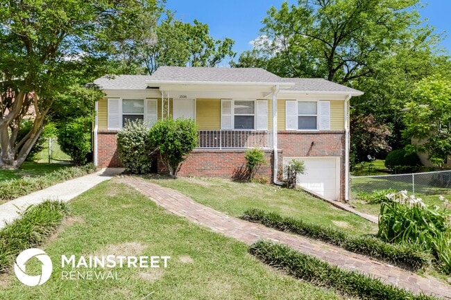 1536 Matt Leonard Dr SW in Birmingham, AL - Foto de edificio - Building Photo