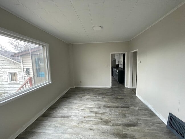 property at 319 18th St N