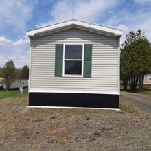 13 Middle Rd in Colebrook, NH - Building Photo - Building Photo