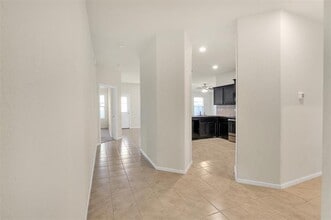 713 Gin Lake Trl in Fort Worth, TX - Building Photo - Building Photo