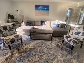 109 Bobolink Way in Naples, FL - Building Photo - Building Photo