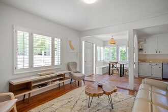 80 Dominga Ave in Fairfax, CA - Building Photo - Building Photo