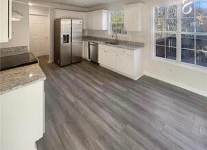 1246 Carriage Trace Cir in Stone Mountain, GA - Building Photo - Building Photo