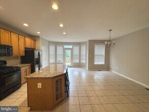 24721 Clock Tower Square in Stone Ridge, VA - Building Photo - Building Photo