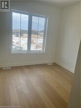 10 CRISTALLINA Dr in Thorold, ON - Building Photo - Building Photo