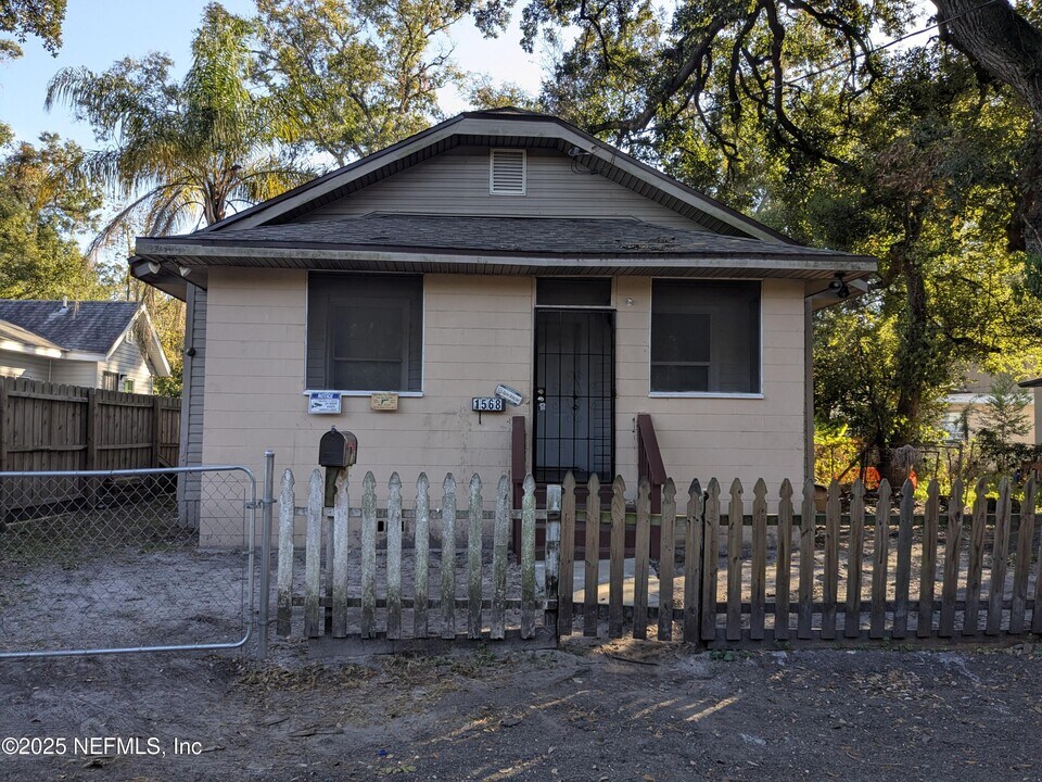 1568 Ella St in Jacksonville, FL - Building Photo