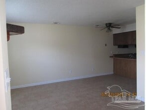 6326 W Fairfield Dr in Pensacola, FL - Building Photo - Building Photo