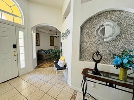 400 Montara Dr in Davenport, FL - Building Photo