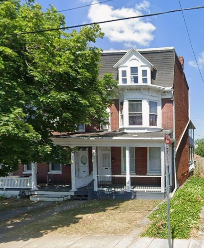 property at 821 N George St