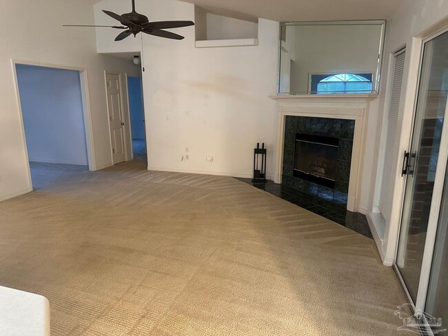 6015 Players Pl in Milton, FL - Building Photo - Building Photo