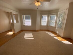 918 27th St in Sacramento, CA - Building Photo - Building Photo