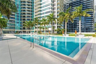 3301 NE 1st Ave, Unit H1801 in Miami, FL - Building Photo - Building Photo