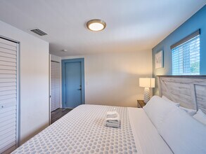 2020 Washington St in Hollywood, FL - Foto de edificio - Building Photo