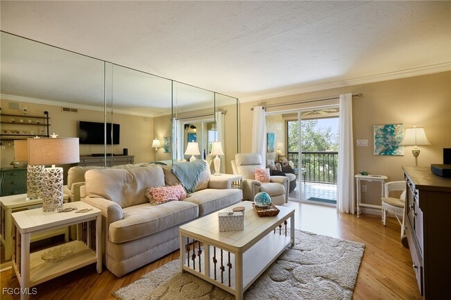 property at 2121 Collier Ave