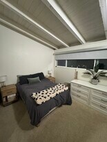 463 Fair Dr in Costa Mesa, CA - Building Photo