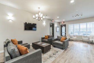 Villas at Echo East in San Antonio, TX - Foto de edificio - Building Photo