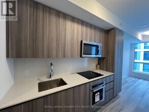 15 Richardson St in Toronto, ON - Building Photo - Building Photo