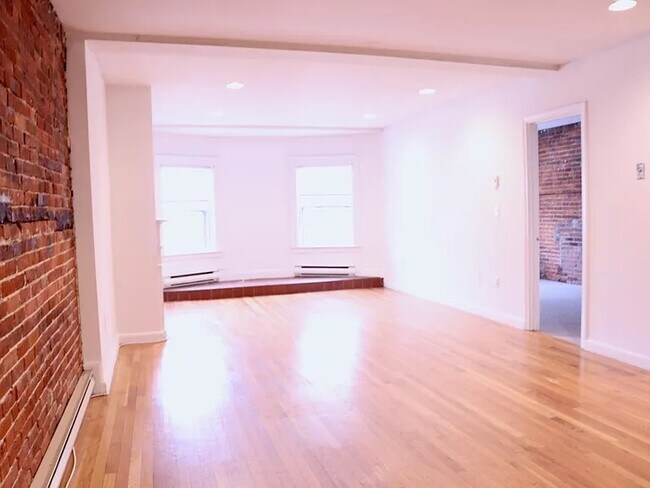 1714 Washington St, Unit 6 in Boston, MA - Building Photo - Building Photo