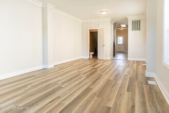 485 4th St N in Jacksonville Beach, FL - Building Photo - Building Photo
