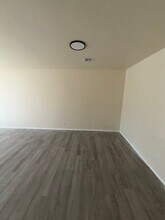 1409 NE 9th St in Oklahoma City, OK - Foto de edificio - Building Photo