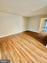 2319 Freetown Ct, Unit 22-C in Reston, VA - Building Photo - Building Photo