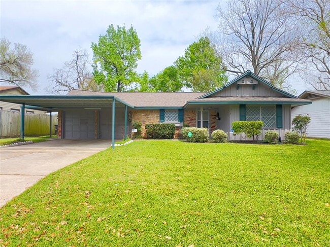 property at 514 W Sunnyside St