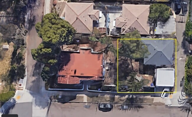 3777 Dwight St in San Diego, CA - Foto de edificio - Building Photo