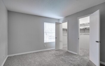 Aven West in Houston, TX - Building Photo - Building Photo