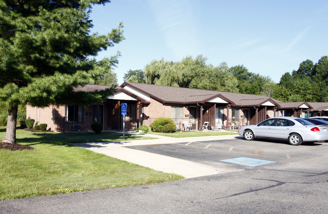 Warren Wood Senior Apartments in Warren, OH - Building Photo