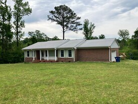 2766 County Rd 1128 in Troy, AL - Building Photo