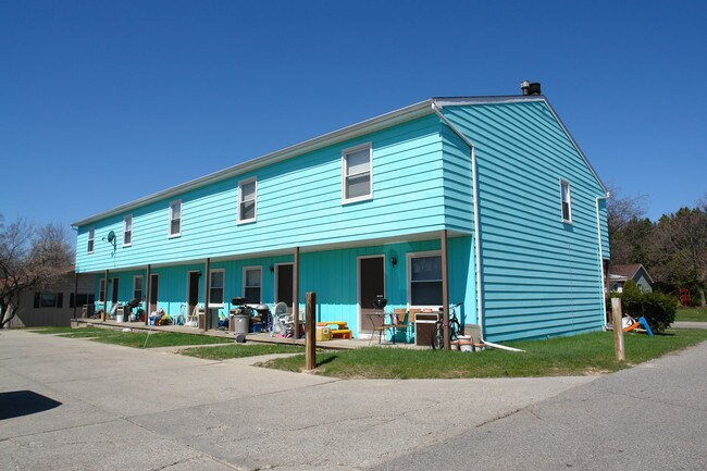 1700-1708 Cambria Dr in East Lansing, MI - Foto de edificio - Building Photo
