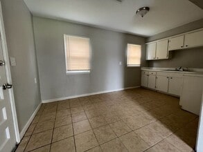 824 NW 34th St in Lawton, OK - Building Photo - Building Photo