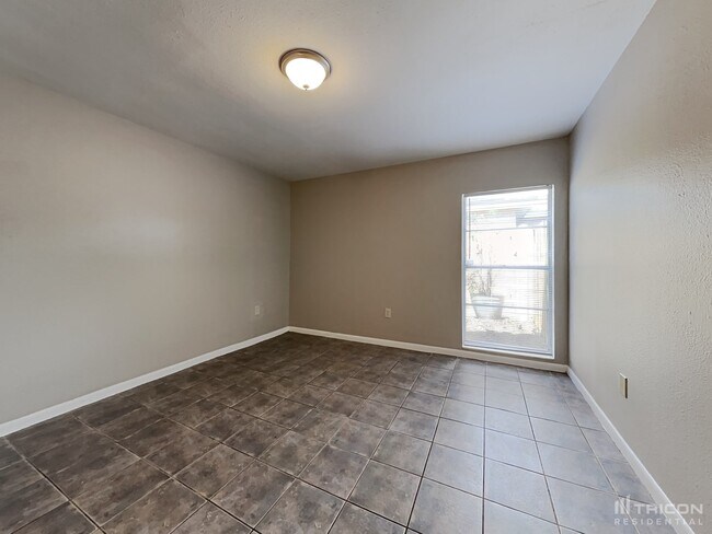 1408 Highview Rd in Brandon, FL - Building Photo - Building Photo