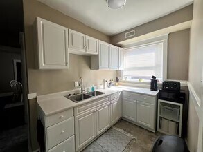 4240 Lawn Ave, Unit 4240A in St. Louis, MO - Foto de edificio - Building Photo